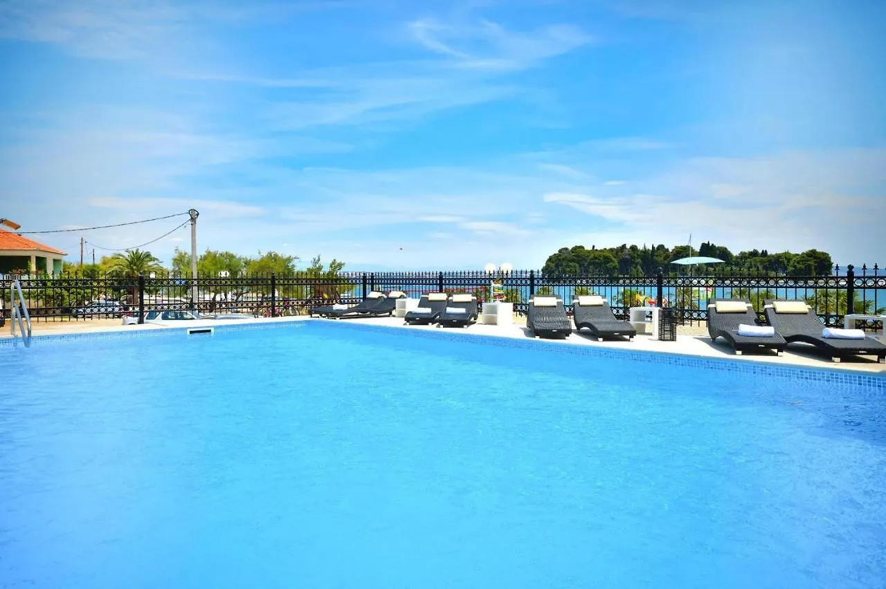 Apartments Dalmatia In Preko, Island Ugljan, With Swimmingpool 0*, Preko Croatia