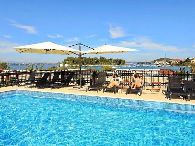 Apartments Dalmatia In Preko, Island Ugljan, With Swimmingpool