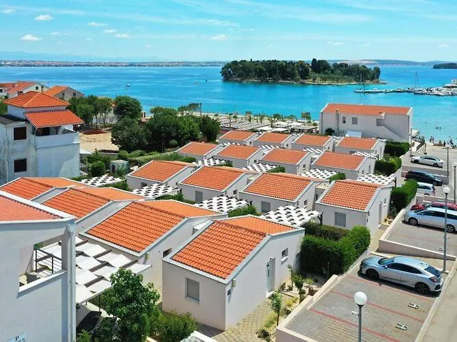 Apartments Dalmatia In Preko, Island Ugljan, With Swimmingpool