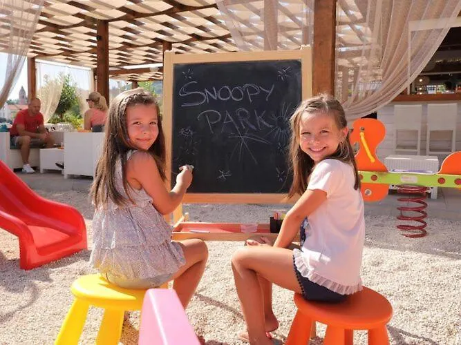 Apartments Dalmatia In Preko, Island Ugljan, With Swimmingpool Croatia