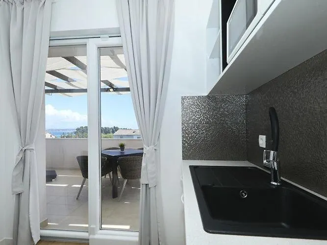 Apartments Dalmatia In Preko, Island Ugljan, With Swimmingpool