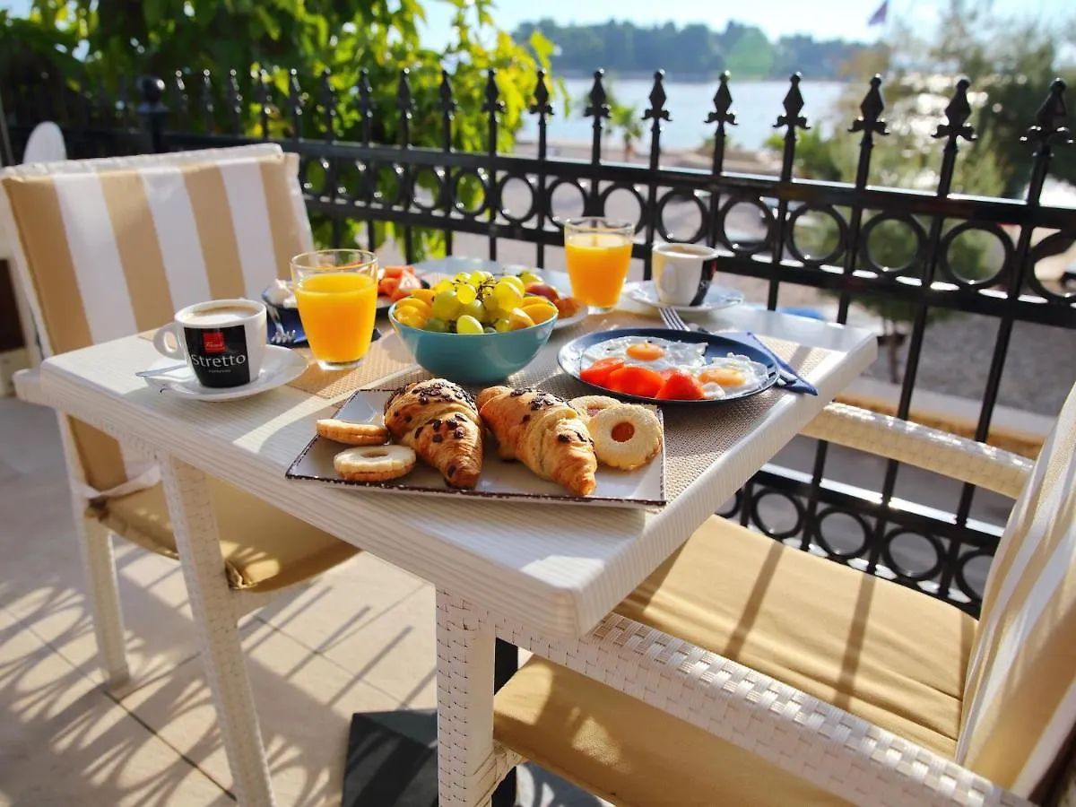 Apartments Dalmatia In Preko, Island Ugljan, With Swimmingpool Preko