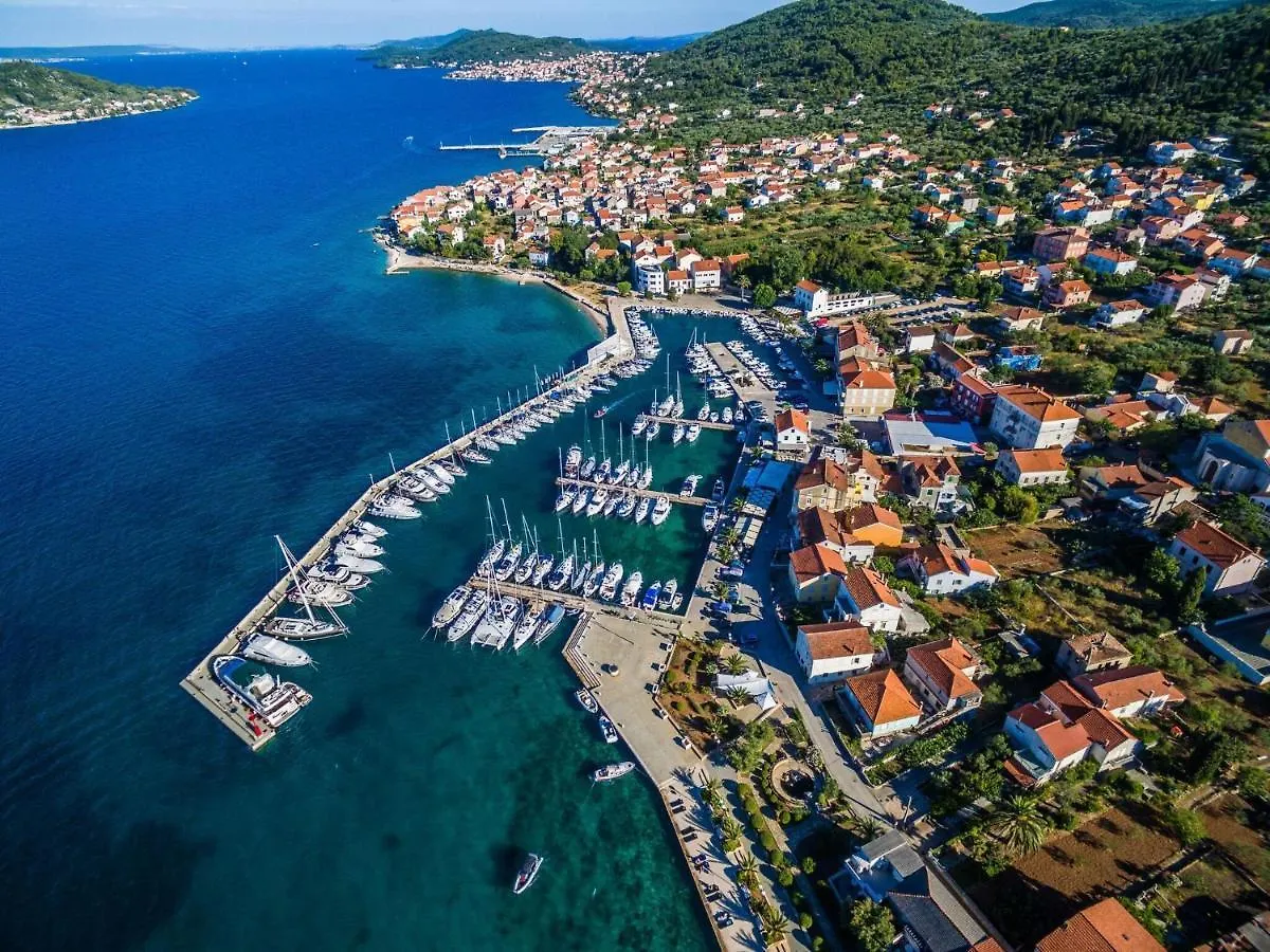 Apartments Dalmatia In Preko, Island Ugljan, With Swimmingpool
